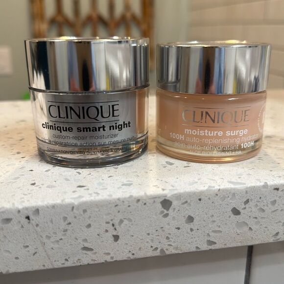 Clinique Smart Night and Moisture Surge bundle- brand new (no box) Full size! - Picture 2 of 8
